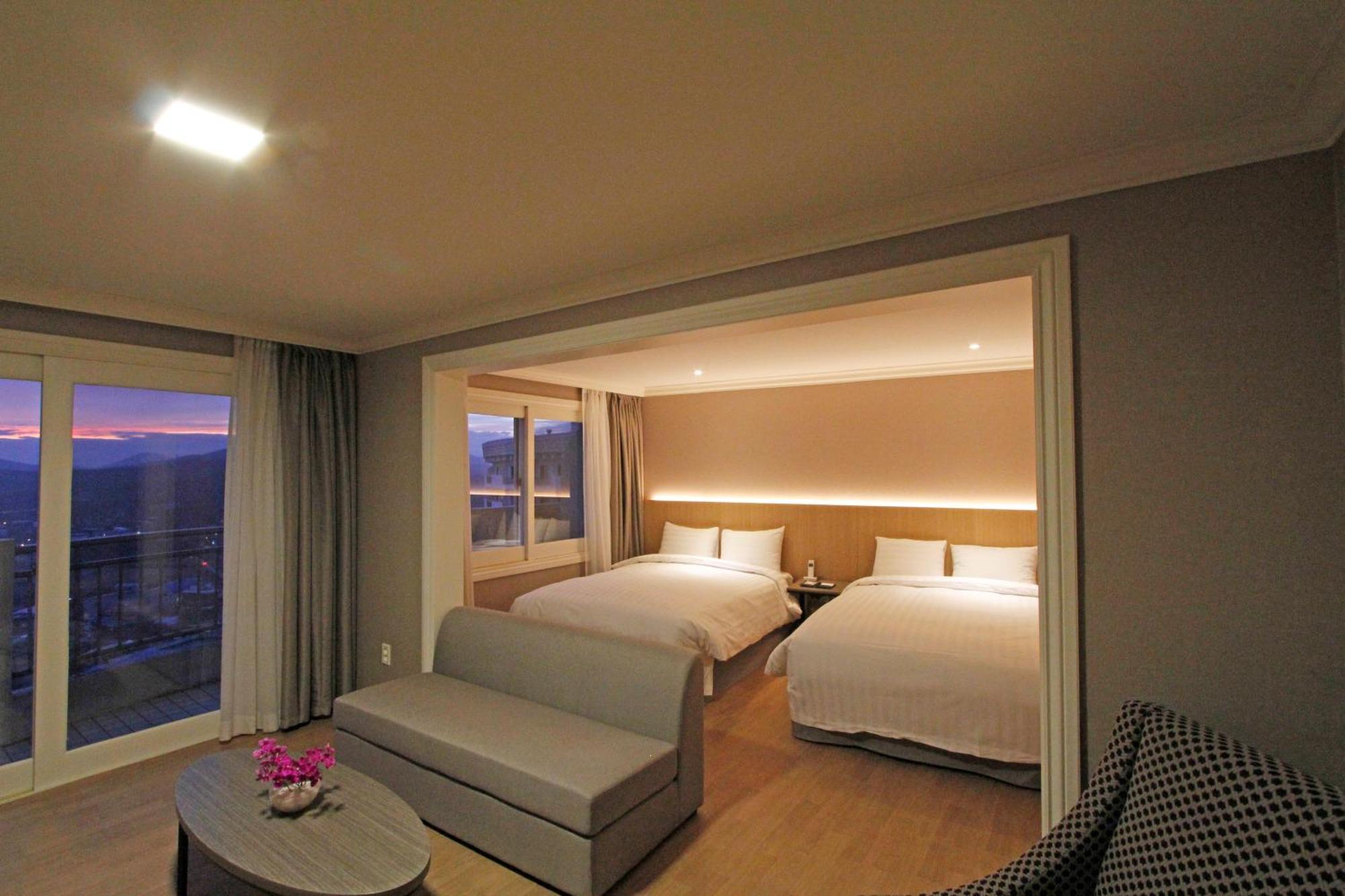 La Vie Dor Hotel And Resort, Trademark Collection By Wyndham Hwaseong Buitenkant foto